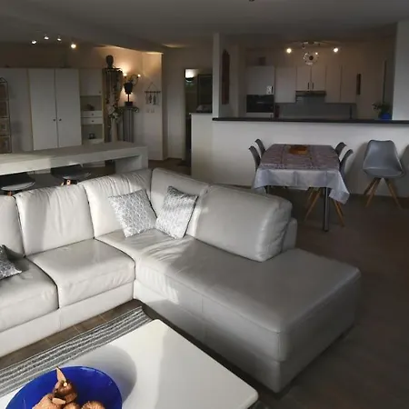 Luxe Vakantie Katandra Met Groot Overdekt Zonneterras